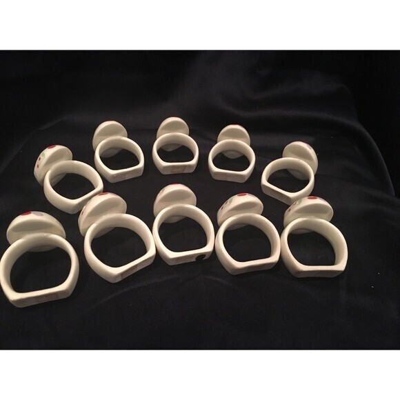 10 Ceramic AUDREY NAPKIN RING HOLDERS FACE MASK Floral‎ Marzi Gras - Picture 5 of 10